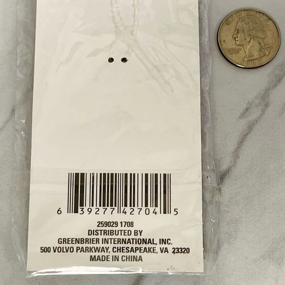 Unbranded gold tone